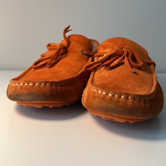 Bally Men’s size 12 shoes. Orange suede. Rubber bottom with Bally Y pattern. - Picture 10 of 13